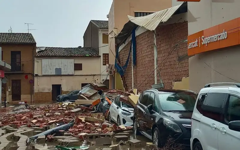 Испания: в наводнении погибли свыше 200 человек, множество пропавших без вести