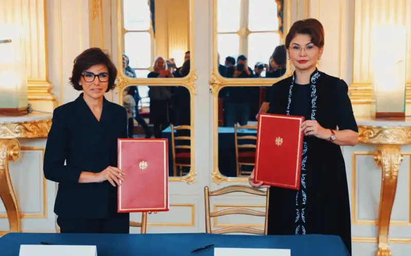 Министры культуры Казахстана и Франции подписали соглашения о сотрудничестве