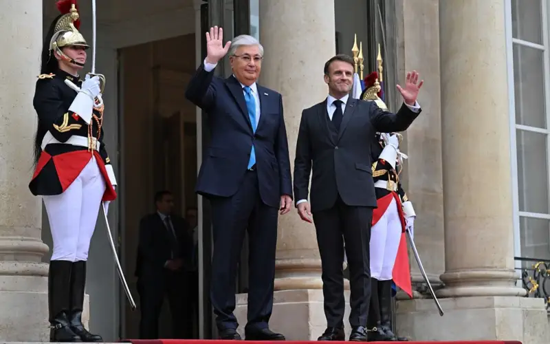 Токаев и Макрон