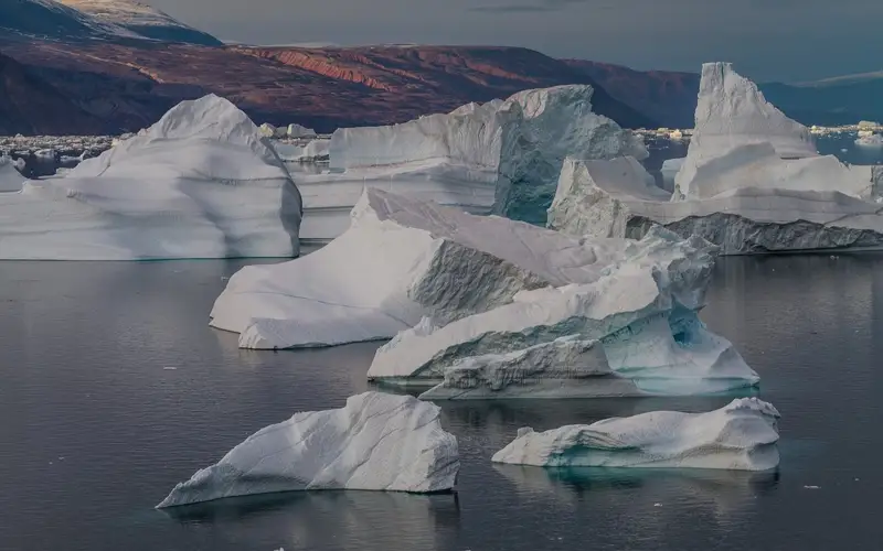 Arctic sea traffic surges as glaciers melt 