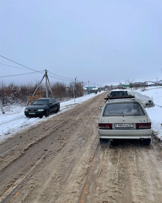 В Уральске выпал первый снег В Уральске выпал первый снег