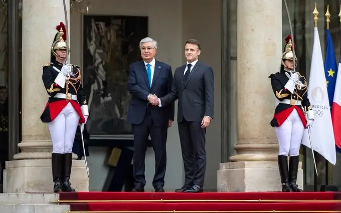  Эмманюэль Макрон Қазақстан Президентінің Францияға сапары туралы әлеуметтік желіде жазба жариялады
