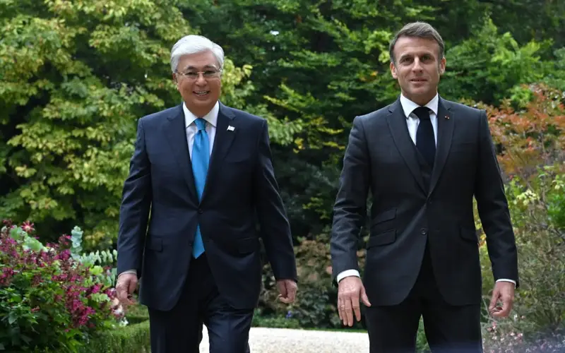 Тоқаев пен Макрон