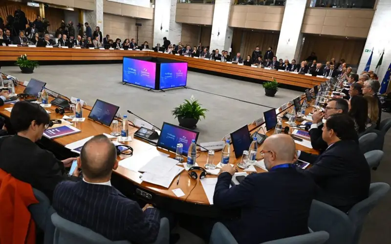 первое министерское совещание Всемирной группы по термоядерной энергетике под эгидой МАГАТЭ в Риме