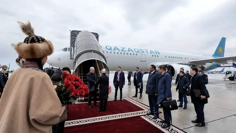 President Tokayev arrives in Bishkek for OTS Summit