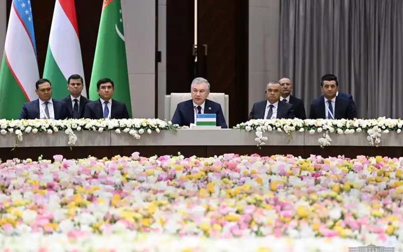 Президент Узбекистана Шавкат Мирзиёев на саммите ОТГ