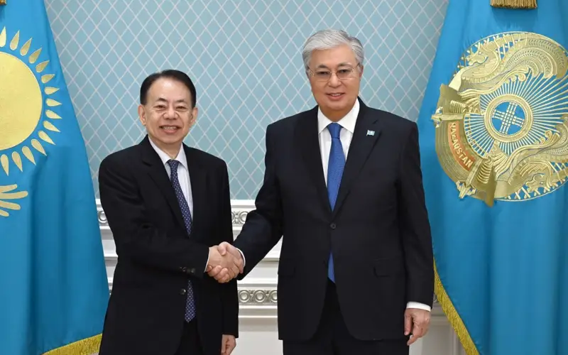 Глава государства принял президента Азиатского банка развития Масацугу Асакаву