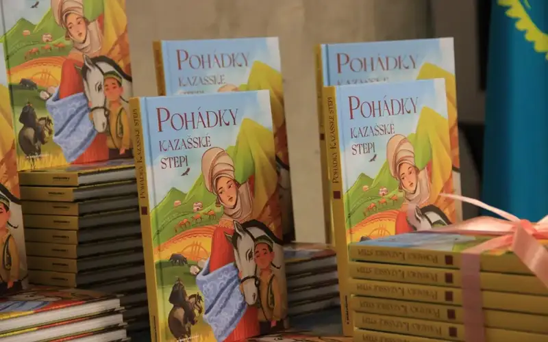 Collection of Kazakh tales in Czech language presented in Prague