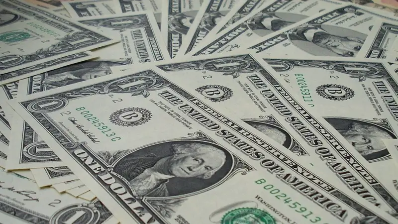 Курсы валют в обменниках Алматы и Астаны на 11 ноября