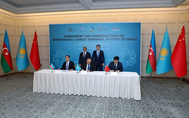 Казахстан, Азербайджан и Китай построят интермодальный грузовой терминал в Бакинском порту