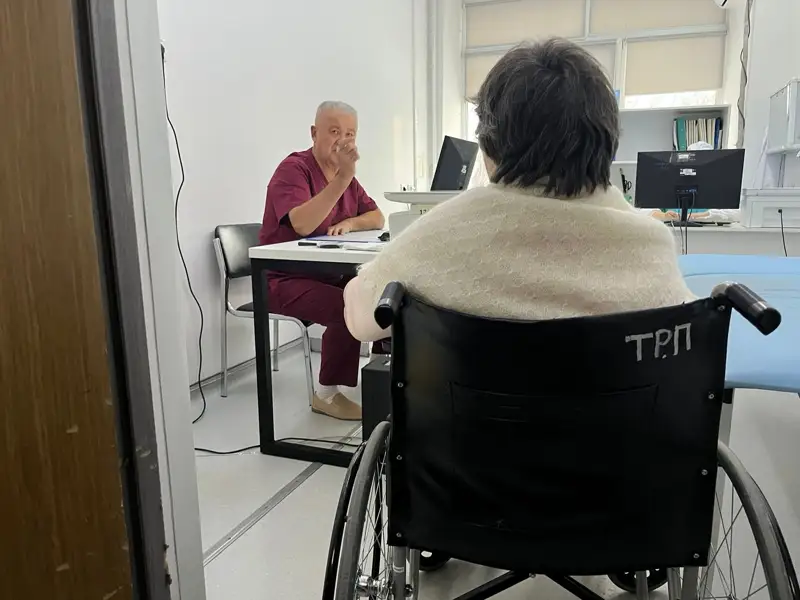 Резкое понижение температуры привело к травмам из-за гололеда в Павлодаре