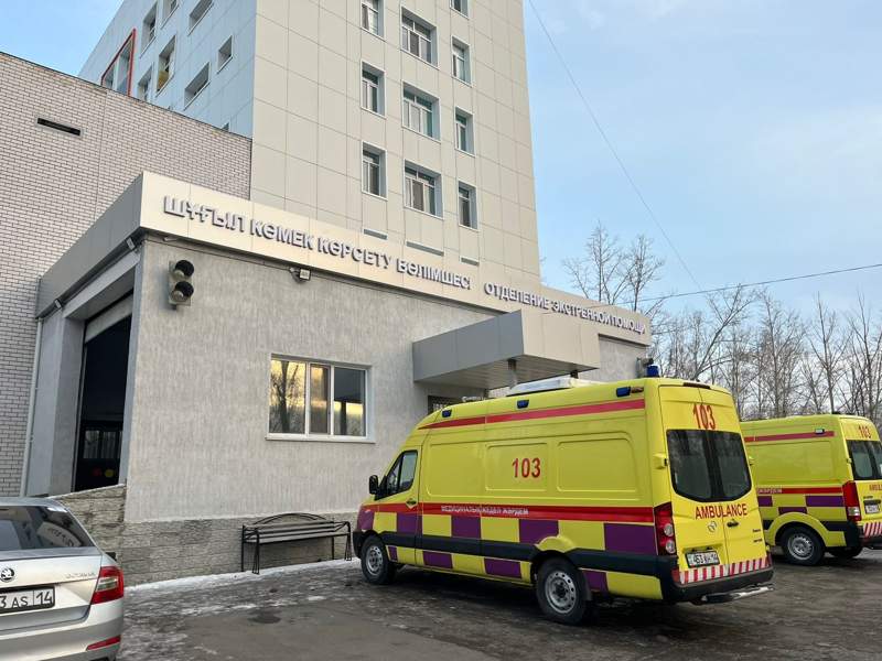 Резкое понижение температуры привело к травмам из-за гололеда в Павлодаре