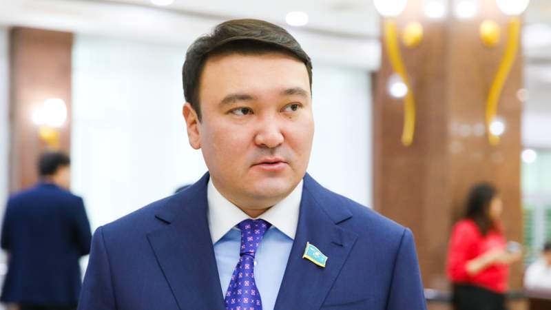 Максат Толыкбаев Максат Толыкбаев