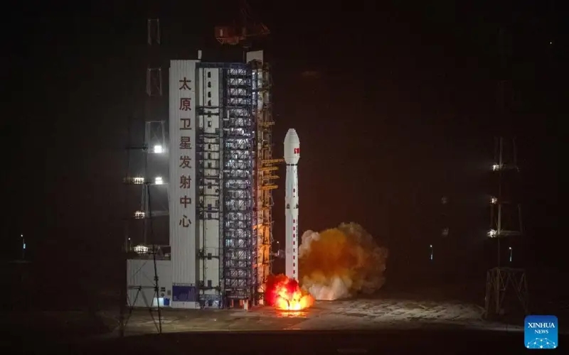 China launches ocean-salinity detection satellite