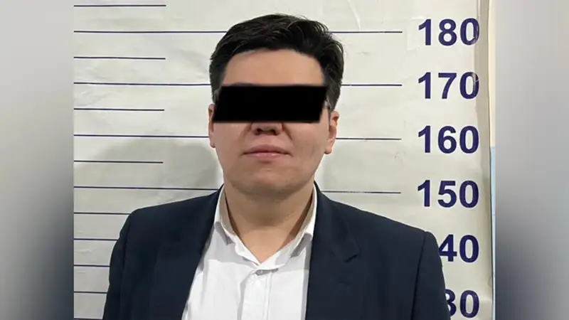 В Кыргызстане за подкуп голосов задержан лидер партии