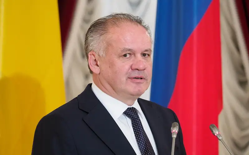 Словакияның бұрынғы президенті алаяқтық жасады деп айыпталып, зейнетақысынан айырылды