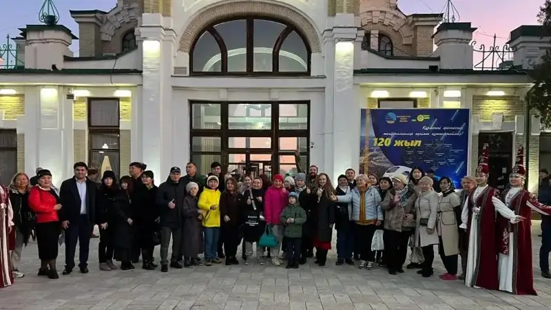 Jibek Joly tourist train arrives in Turkistan