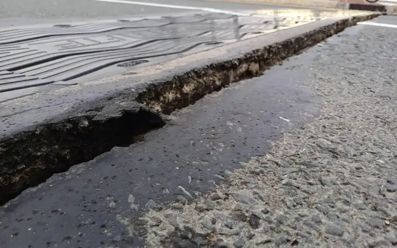 мост через реку Жайык 