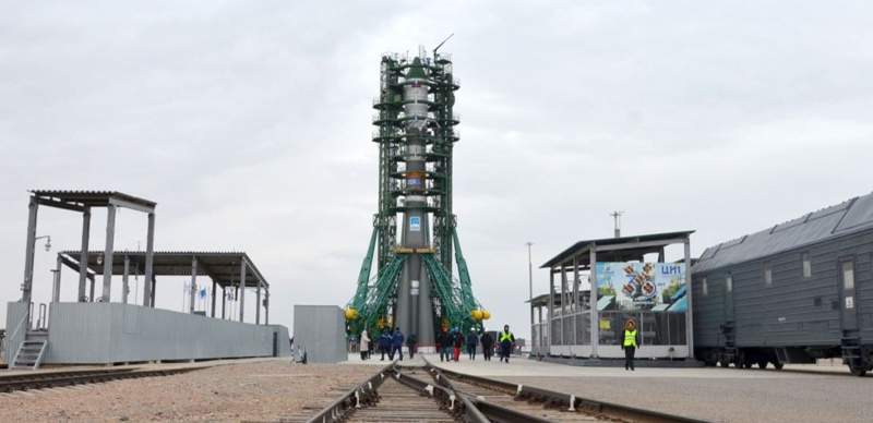 Три дня до пуска: космический грузовик «Прогресс МС-29» установлен на стартовой площадке Три дня до пуска: космический грузовик «Прогресс МС-29» установлен на стартовой площадке