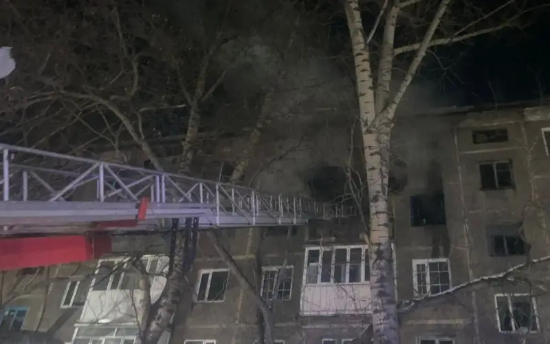 Пожар в пятиэтажке Караганды