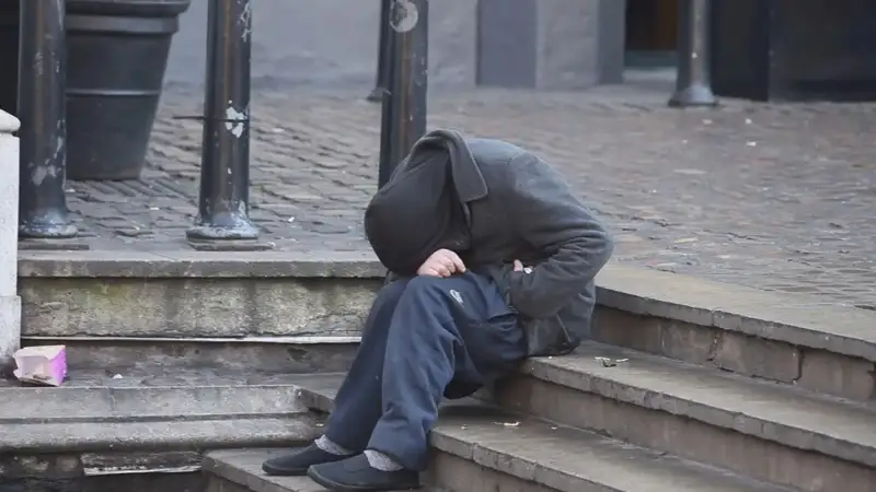 Британияликларнинг чорак қисми қашшоқликда яшайди