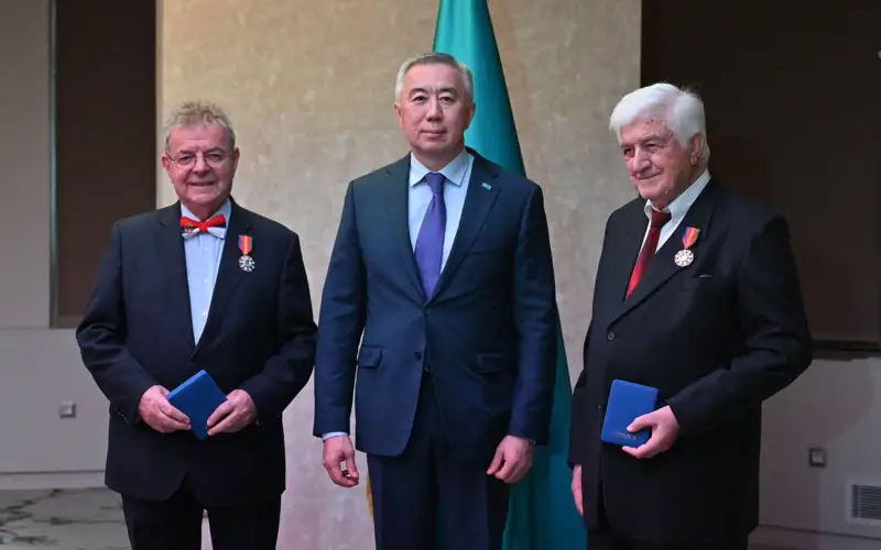 Двух граждан Сербии награждили орденом «Достық» за вклад в развитие Казахстана