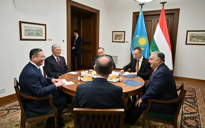 Касым-Жомарт Токаев провел переговоры с Виктором Орбаном в Будапеште