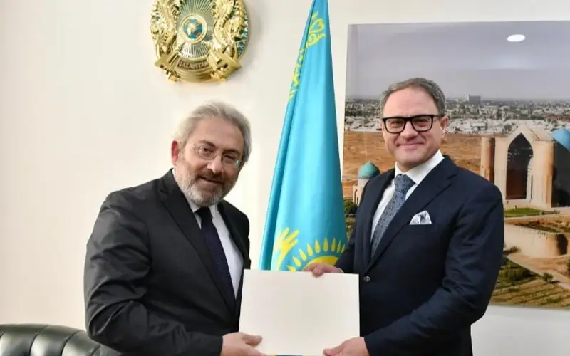Кипр Елшісінен сенім грамоталарының көшірмелері қабылданды