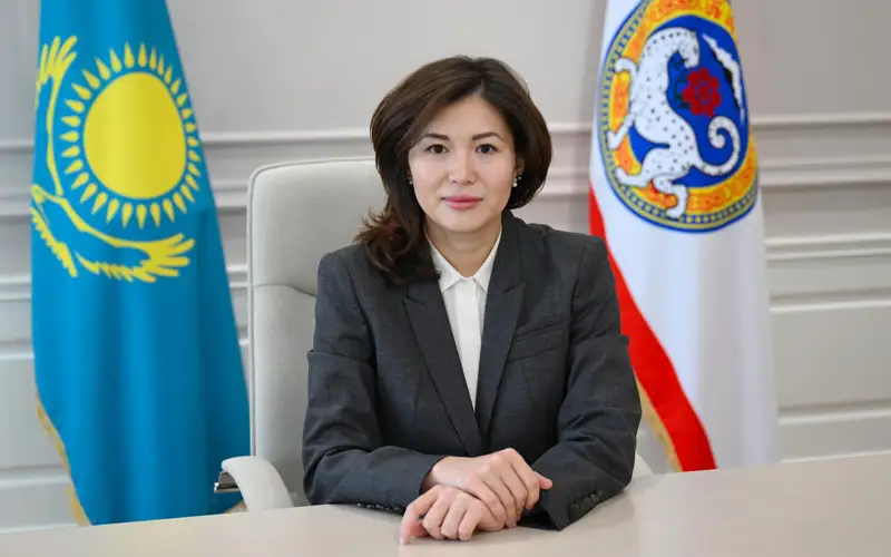 Асия Аканова