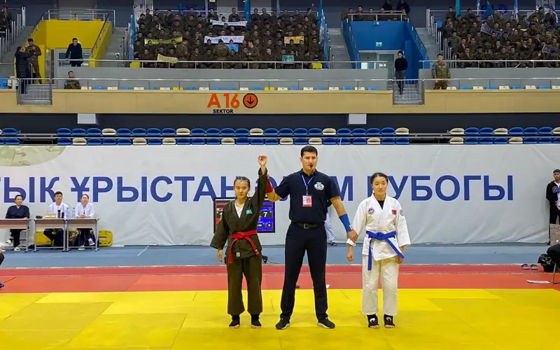 қоян-қолтық