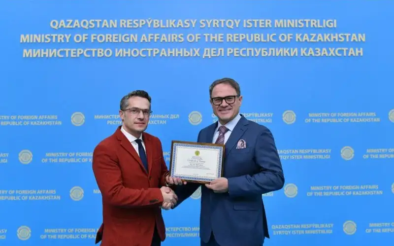 Қазақстанның Сыртқы істер министрлігінде Солтүстік Македонияның Елшісі жылы қошеметпен шығарып салынды