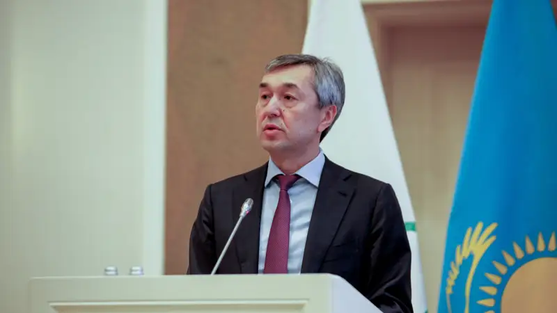 Раимбек Баталов