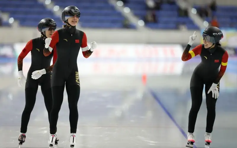 конькимен сырғанау