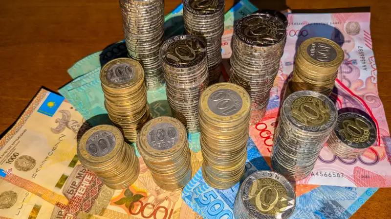 Деньги монеты Ақша