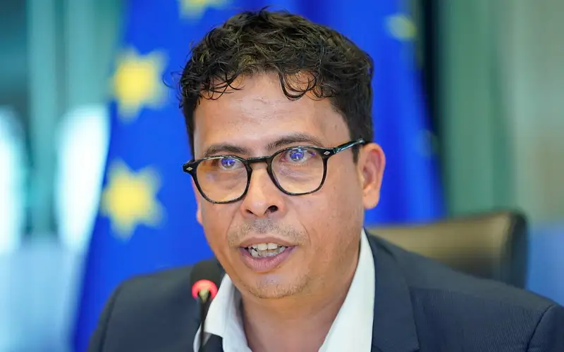 Мунир Сатури 