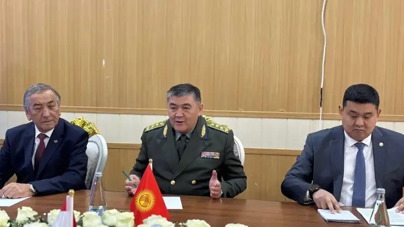 Қырғыз-тәжік делегациясы