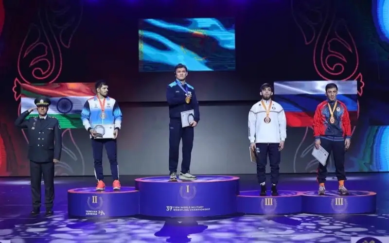 Три золотых и четыре бронзовых медали завоевали казахстанские борцы на турнире в Ереване