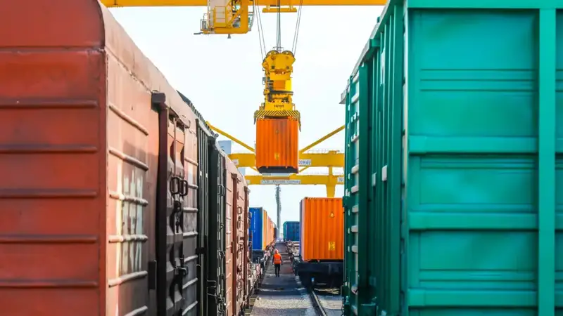 Kazakh Transport Minister: Container shipping from China increased 25 times