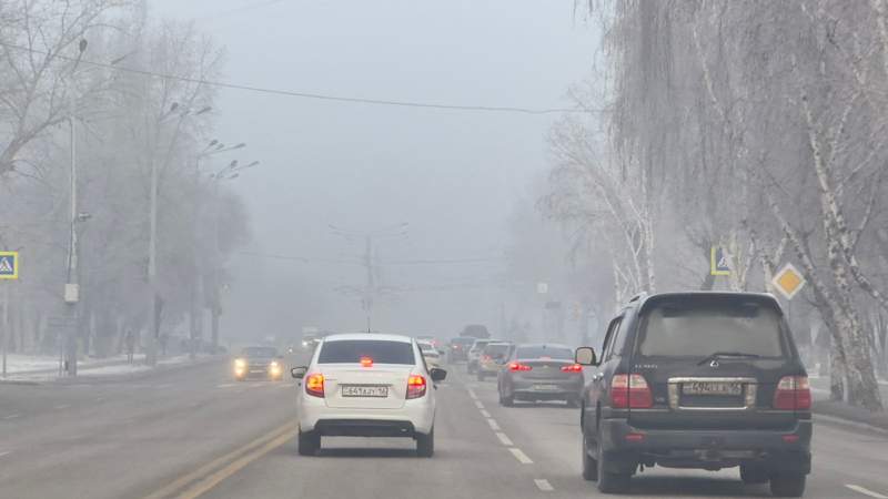 Óskemende qolaısyz meteorologııalyq jaǵdaıǵa baılanysty oqýshylar onlaın oqıdy