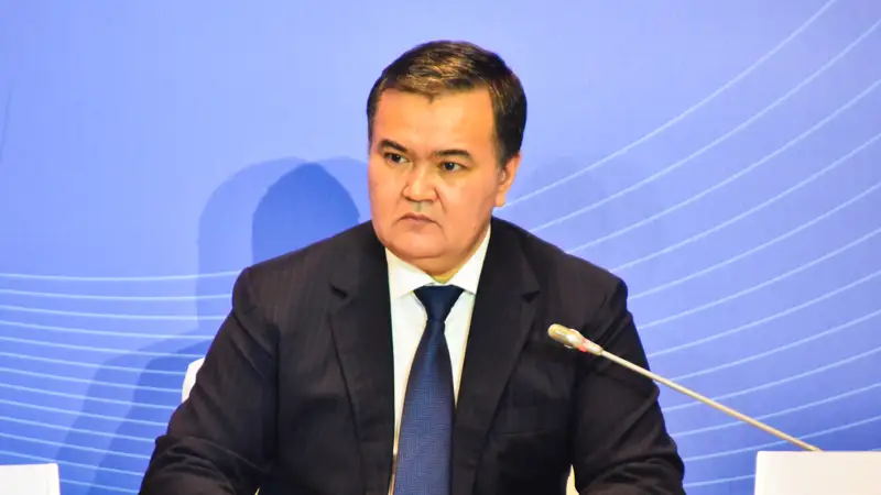 Женис Касымбек