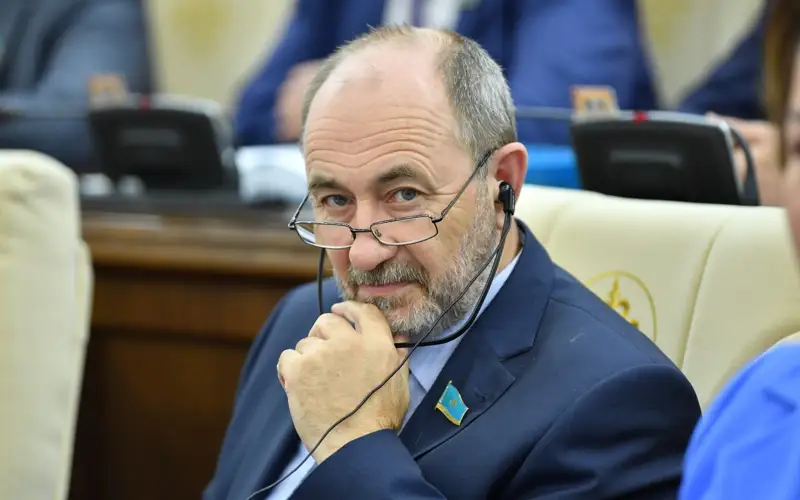 Павел Казанцев