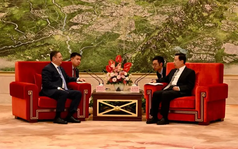 哈外长努尔特列吾与四川省委书记王晓晖会谈 聚焦多领域合作