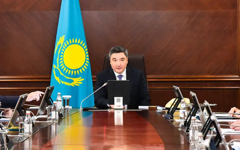 Олжас Бектенов сенаторлардың АЭС-ті Курчатовта салу ұсынысына жауап берді