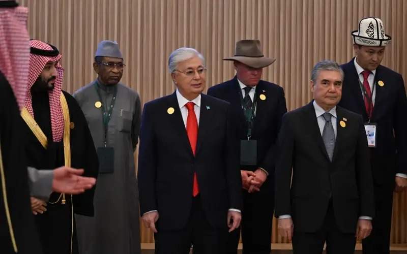 President Tokayev and other participants of One Water Summit gather for photo-op in Riyadh 