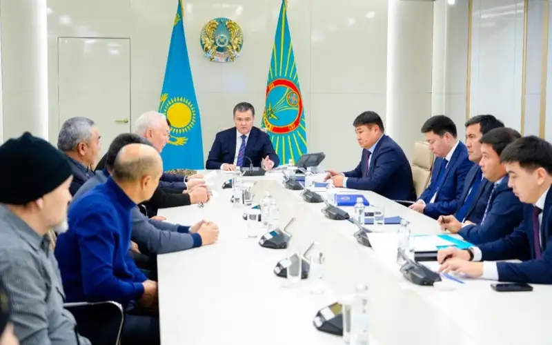 Женис Касымбек