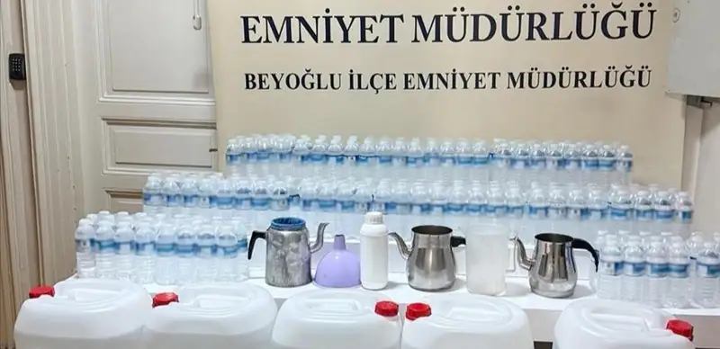 17 человек погибли от отравления контрафактным алкоголем в Стамбуле 