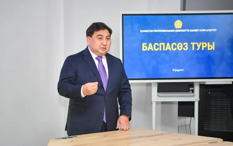 Darhan Jazyqbaı memlekettik qyzmet salasynda júzege asyrylatyn 3 jańalyqty atady