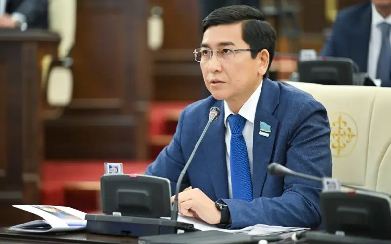 Асхат Аймағамбетов