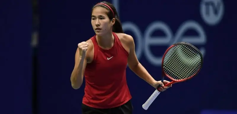 Жібек Құламбаева 