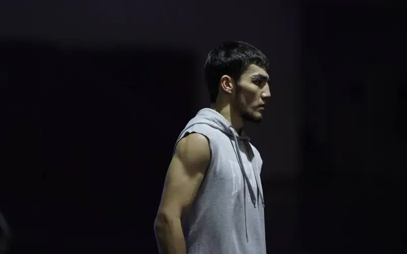 Боксер Бейбарыс Жексен не смог выйти в полуфинал чемпионата Азии
